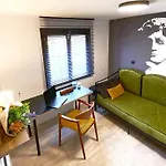 Βίλα Entire By The Sea With Private Garden And Mini Pool