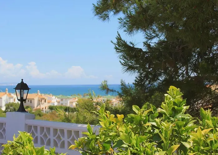 Entire By The Sea With Private Garden And Mini Pool * 托雷维耶哈