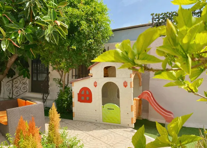 Entire By The Sea With Private Garden And Mini Pool