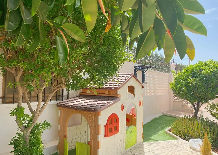 Entire By The Sea With Private Garden And Mini Pool 别墅 *