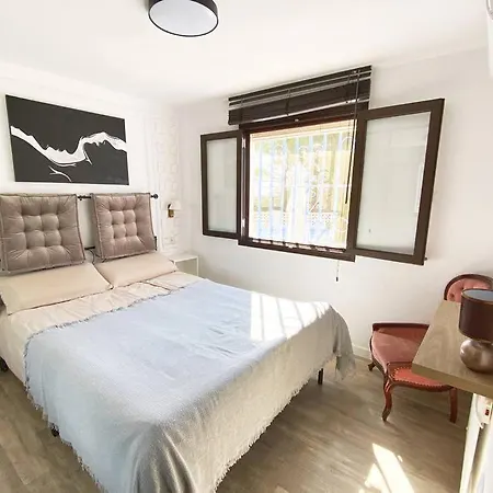 Entire By The Sea With Private Garden And Mini Pool Torrevieja