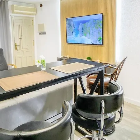 Βίλα Entire By The Sea With Private Garden And Mini Pool *