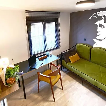 别墅 Entire By The Sea With Private Garden And Mini Pool