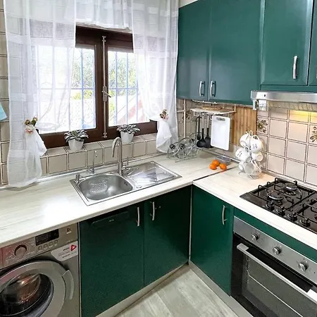 Βίλα Entire By The Sea With Private Garden And Mini Pool Τορεβιέχα