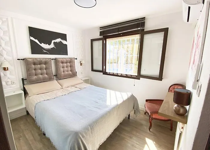 Entire By The Sea With Private Garden And Mini Pool Τορεβιέχα