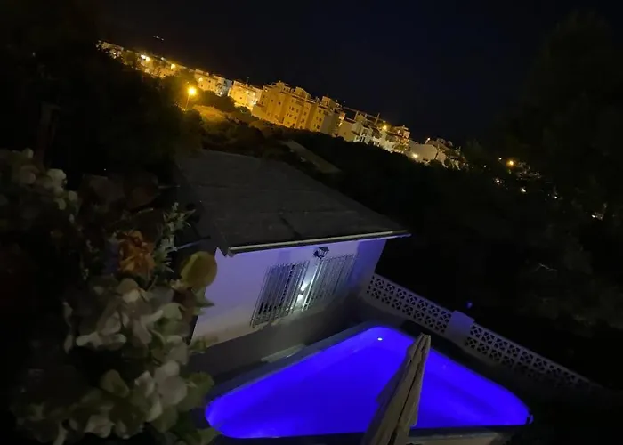 וילה Entire By The Sea With Private Garden And Mini Pool *