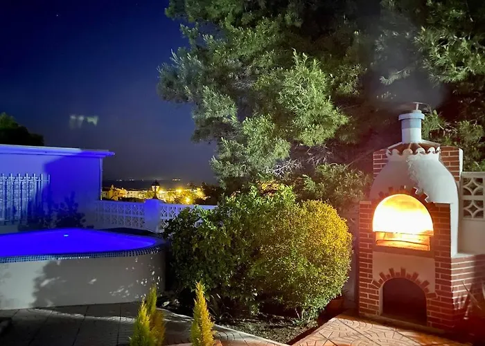 Entire By The Sea With Private Garden And Mini Pool